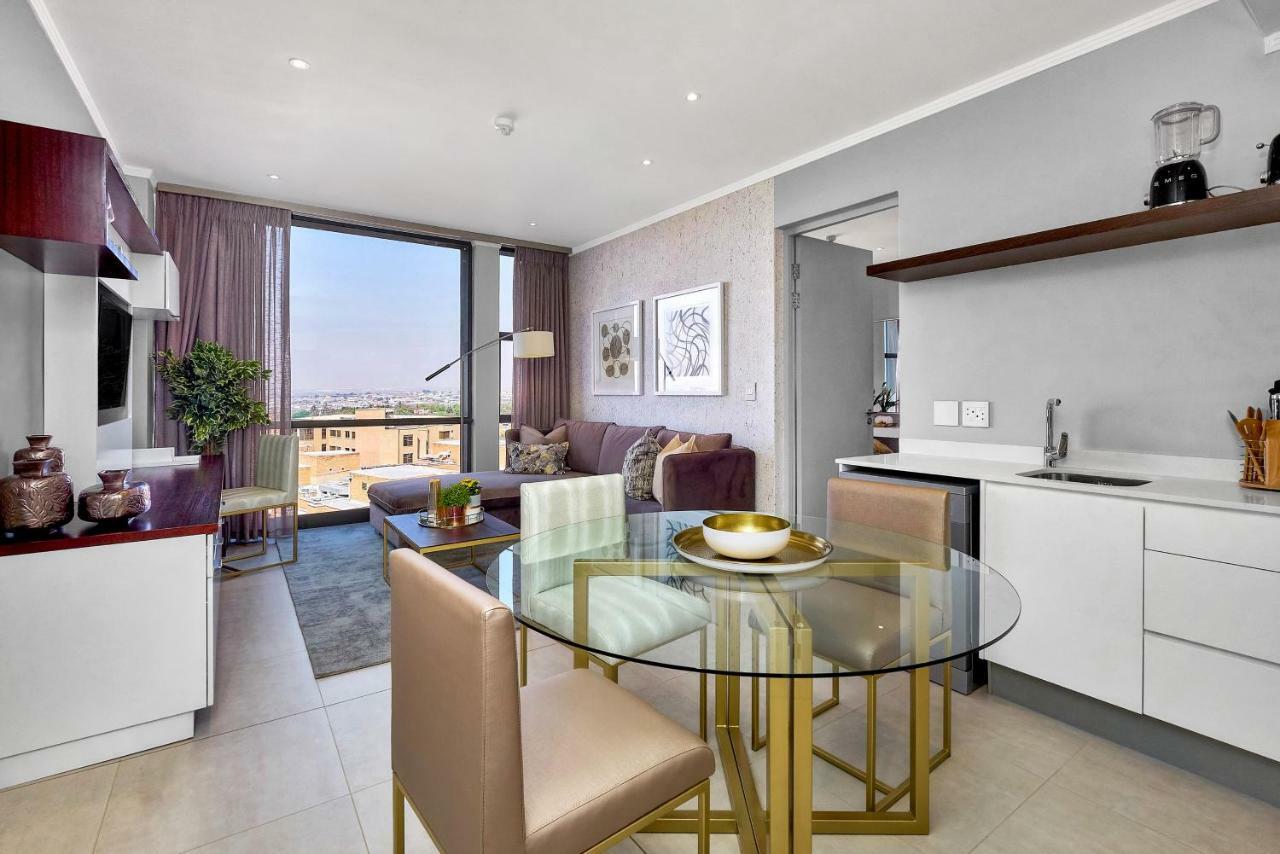 Sandton Apartment 15 West Road South Johannesburg Exterior photo